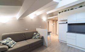Intrho Studio Flat Porta Romana